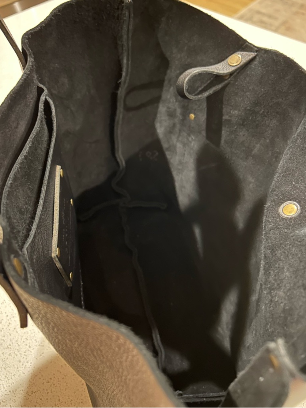 Portland Leather Almost Perfect Large Classic Tote Pebbled Black - Picture 4 of 6